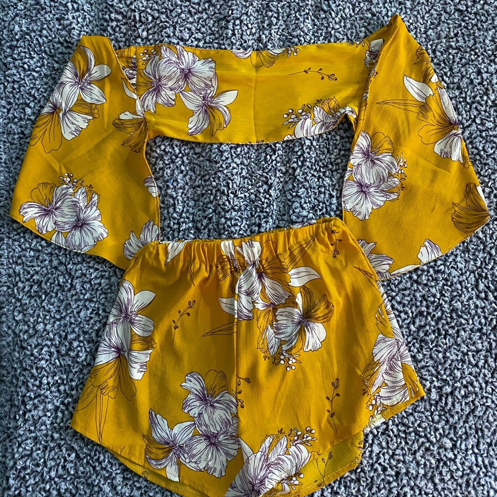 2 piece floral outfit